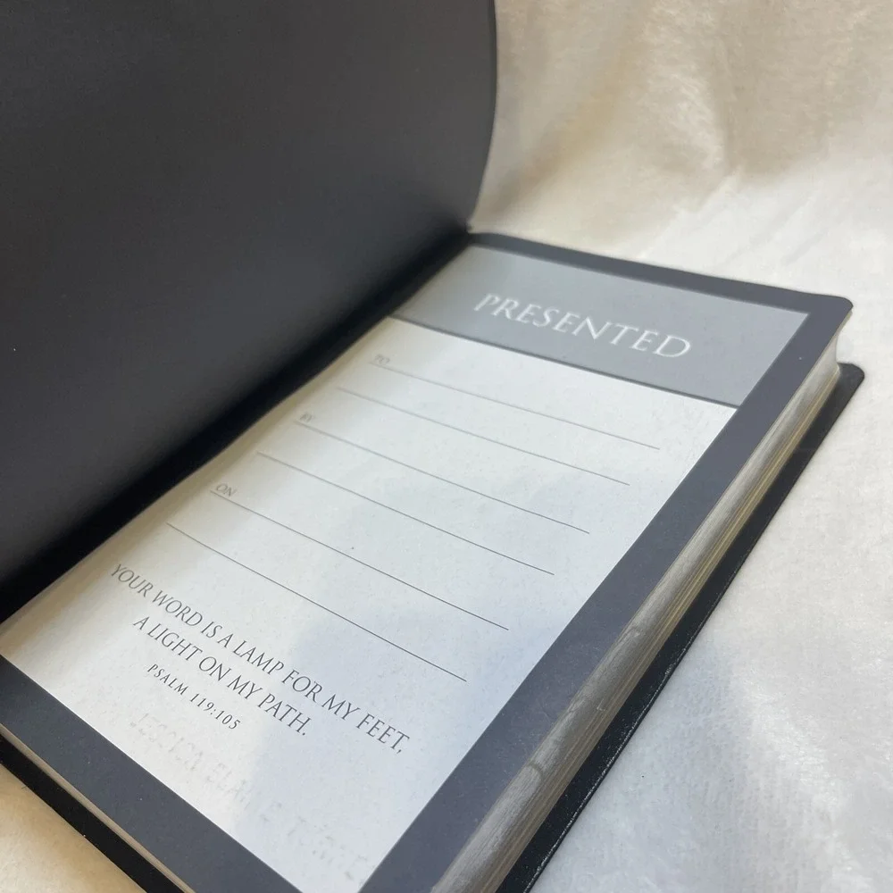 Zondervan NIV Holy Bible Black‎ Bonded Leather Personalized 9780310435648